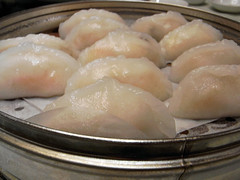 dumpling09　豆苗龍蝦餃（豆苗と車海老の蒸し餃子）