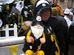 Steeler fan and the gnome