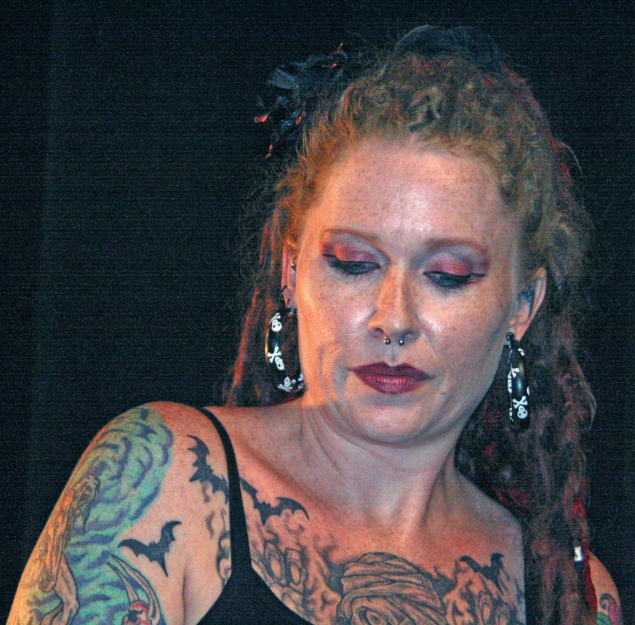 temporary airbrush woman tattoos design ~ Free Tattoo