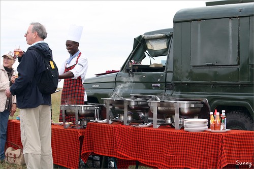 你拍攝的 27 Masai Mara - Champagne Breakfast。