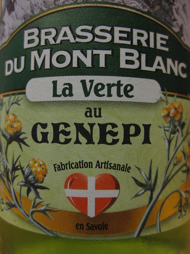 La bière au Génépi ... très légère avec un goût champêtre ;o)