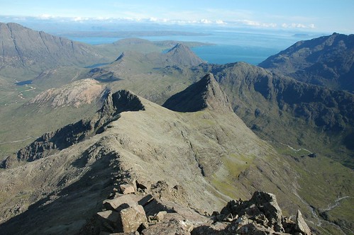 The ridge down from Sgurr nan Gillean to Sgurr Beag and Sgurr na h-Uamha
