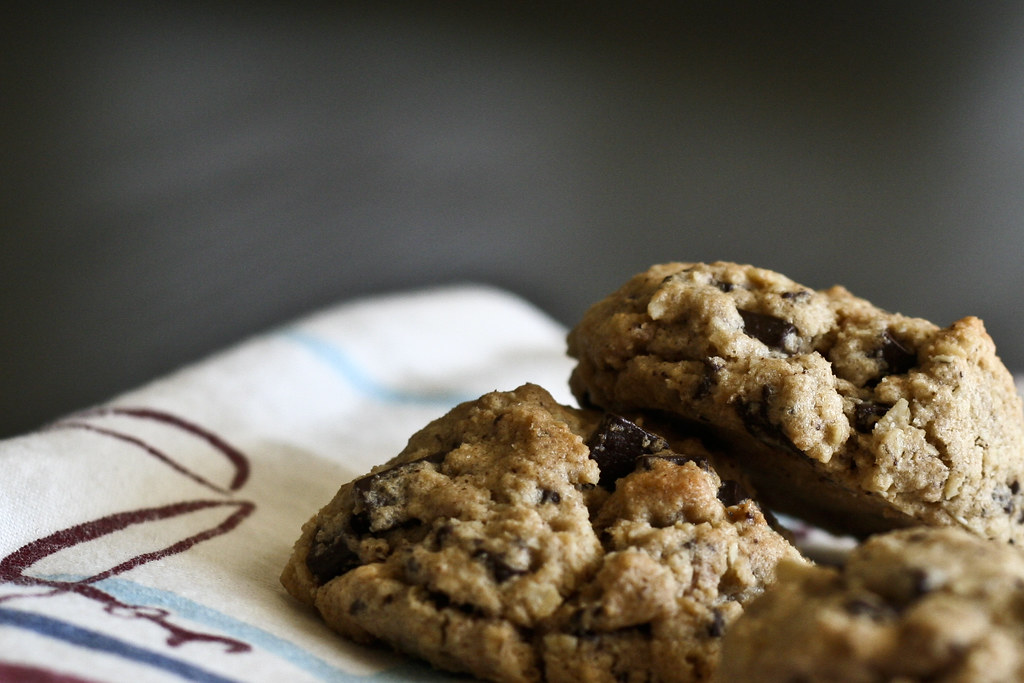 chunky oatmeal almond chocolate chip cookies