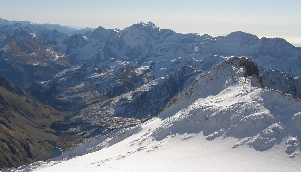 044- Glaciar del Vignemale, Valle D'Ossoue y en el centro el Monte Perdido