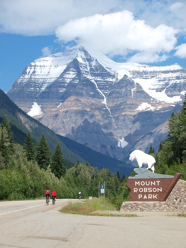 Mt. Robson Goat (Photo by BC Randonneurs Photo Gallery)