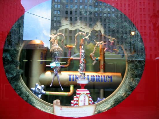 Macy's Window - Making Tinsel (Click to enlarge)