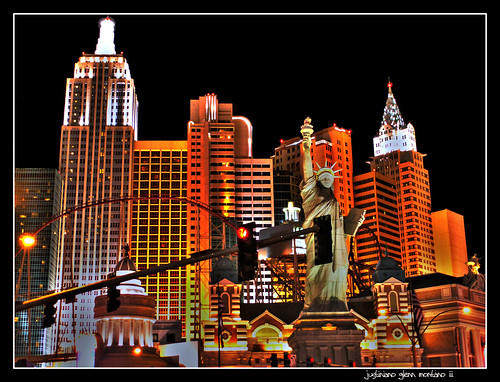 new york new york statue of liberty las vegas. New York New York Hotel and