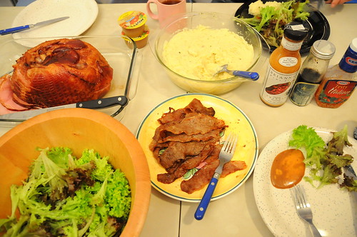 In-bone ham, beef short-ribs, mash, salad with a choice of 3 dressings