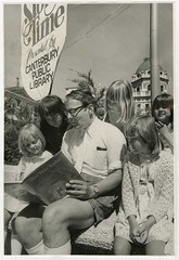 Bill Elderton reading in Cathedral Square