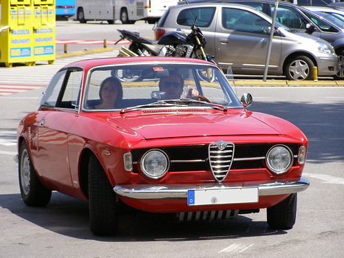 Nel 1963 venne presentata la Giulia Sprint GT mossa dal quattro cilindri in