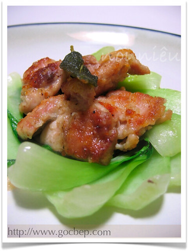 Pan fried chicken with sage