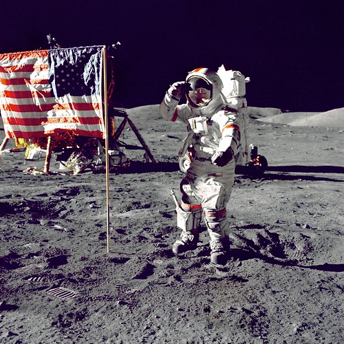 Eugene A. Cernan, Comandante Apollo 17 en la Luna