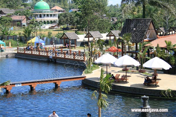 Wendit Swimming Pool - Malang