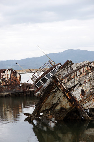 大根島の廃船 (Ver.2009)