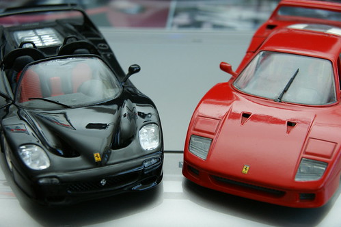 Ferrari F50 (1995), F40 (1987)