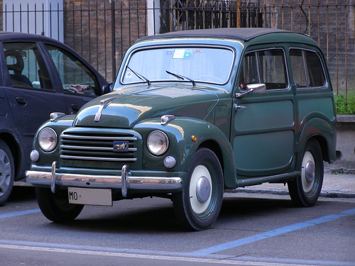 Vendesi tappo olio per Fiat 500 C Topolino Belvedere, Fiat 600 e Fiat 850.