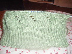 Cable & Eyelet hat cables start