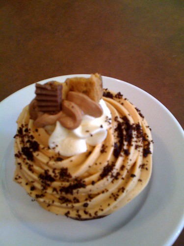 Peanut butter & chocolate cupcake, Jilly's Cupcake Bar, St. Louis