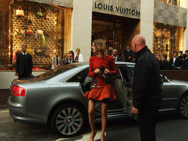 Unveiling the New Louis Vuitton London Maison at 17-20 New Bond Street