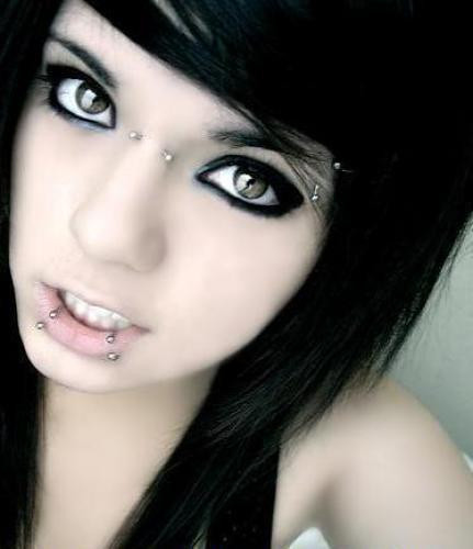 emos makeup. emo girl with piercings