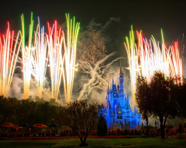 Disney - Holiday Wishes (2) (Explored)