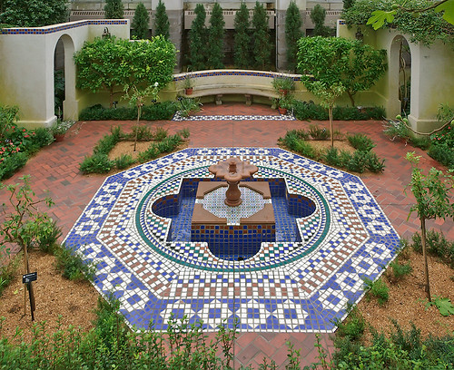 Missouri Botanical Garden (Shaw's Garden), in Saint Louis, Missouri, USA - Moorish fountain in Temperate House