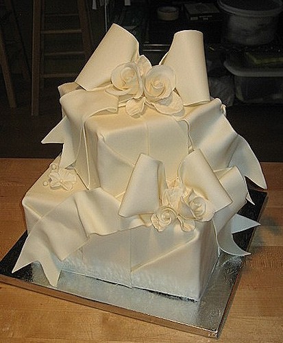 More wedding cakes at Wedding Cake Photos