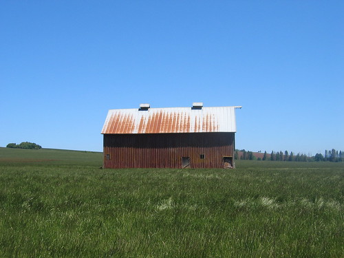 Barn on Howell Prairie Rd