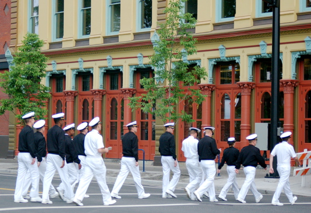 navy_walking