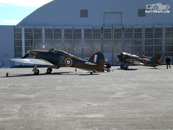Hawker Hurricane Mk.XIIb and Polikarpov I-16 Type 24 Rata  