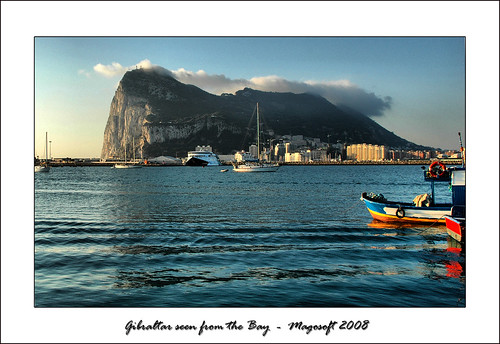 Gibraltar seen from the Bay por Magosoft.