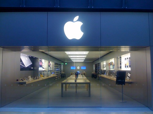 Cambridge's Apple Store.