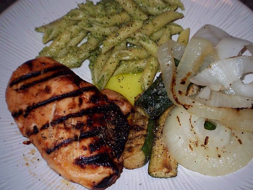 simple grilled chicken and vegetables
