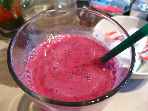 Very Berry Smoothie, Commissary