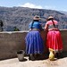 dones amb cantirs a Tapay