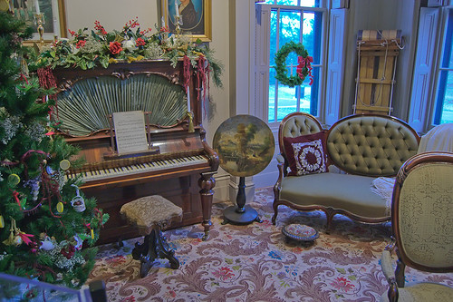 Missouri Botanical Garden (Shaw's Garden), in Saint Louis, Missouri, USA - Henry Shaw House decorated for Christmas
