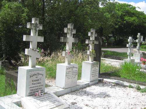 Russian orthodox graves IMG_5128