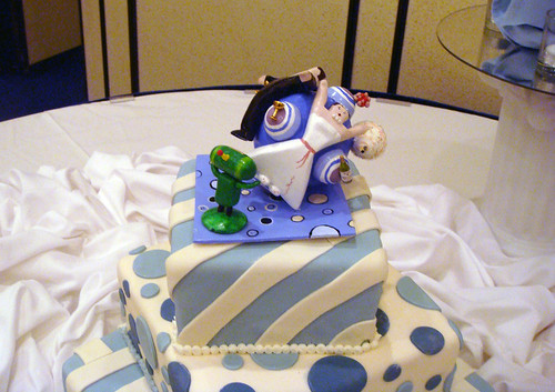 Legends of Zelda wedding cake topper Princess Zelda and Link