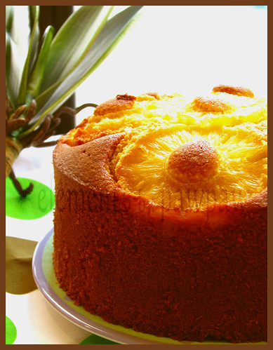 Pineapple Pound Cake 