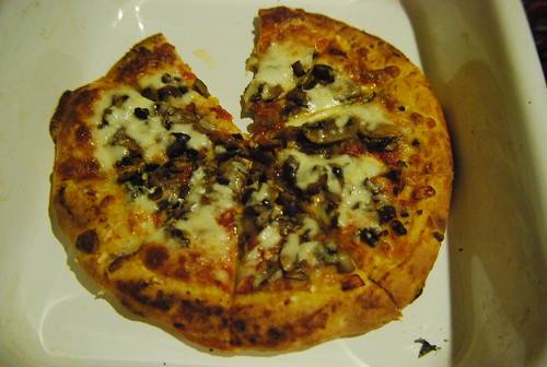 Amy's mushroom and olive pizza