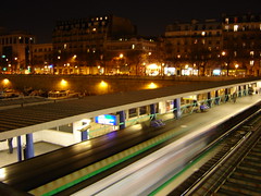 Estación del metro Bastille en París