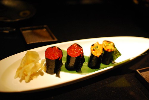 鮭魚子與海膽壽司
