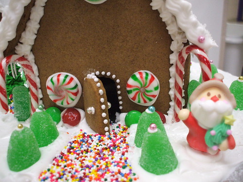 simple little gingerbread house by marian tatyana.