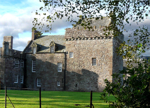 Hunterrston Castle