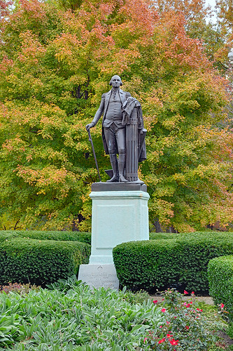 Lafayette Square Neighborhood, in Saint Louis, Missouri, USA - Lafayette Park - statue of President George Washington