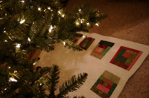 my scrappy tree skirt - almost done