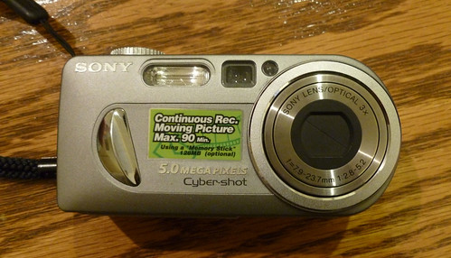 Sony DSC-P10 - Camera-wiki.org - The free camera encyclopedia