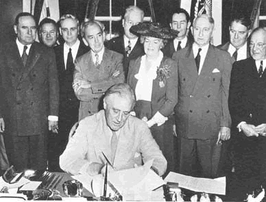 Franklin Roosevelt signing the GI Bill, 1944