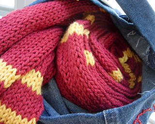 Gryffindor Scarf WIP in S.P.E.W Tote (rec. in HP swap)
