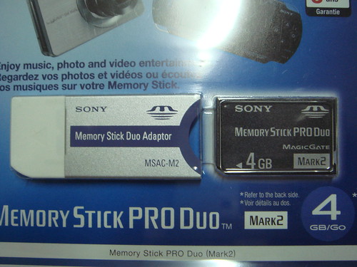 Sony W170 - 附贈的4G原廠記憶卡